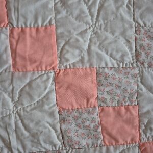 Vinrage Hand Made Quilt 94 Inches X 84 Inches